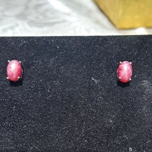 14 wgp over sterling silver 6 pointed star Ruby post earrings  NWOT